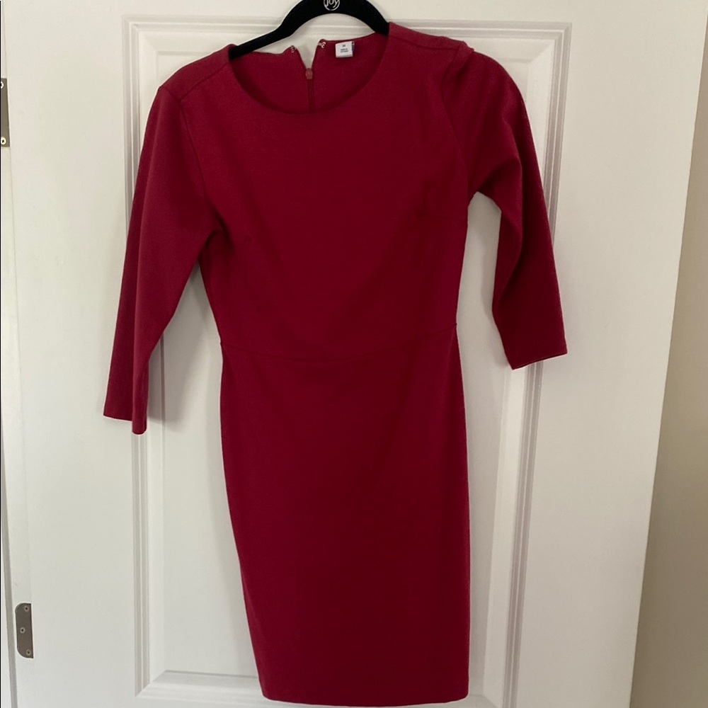 Old Navy Red Sheath Dress 3/4 Sleeve Crew Neck